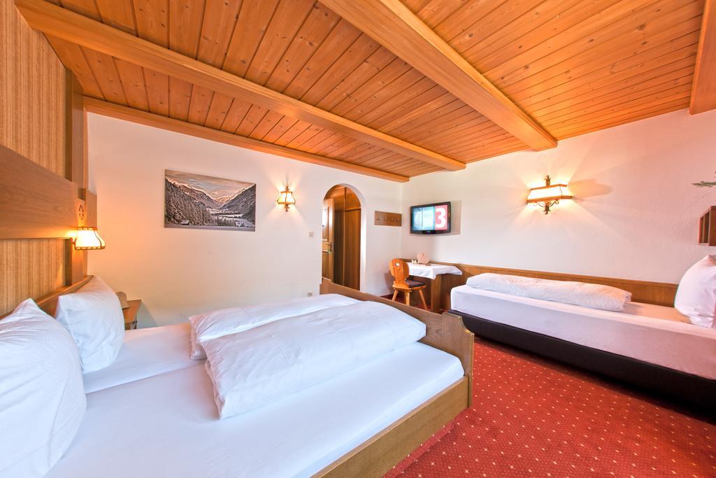 Chalet Tschallener Ried im Oberinntal Rum bild